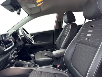 Used Kia Stonic 2024 for sale - 78190439: Photo