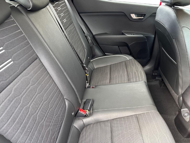 Used Kia Stonic 2024 for sale - 78190439: Photo 5