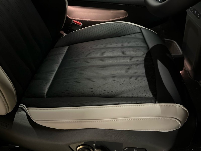 Used Kia EV9 2025 for sale - 76980921: Photo 16