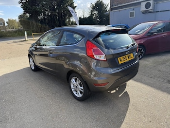 Used Ford Fiesta 2015 for sale - 78442772: Photo