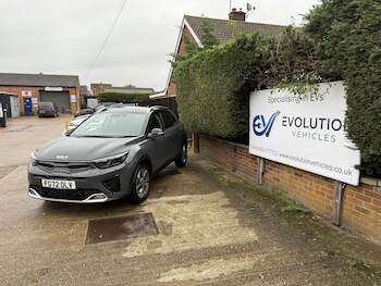 Used Kia Stonic 2022 for sale - 78442758: Photo