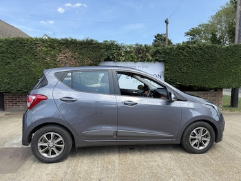 Used Hyundai i10 2015 for sale - 78682134: Photo