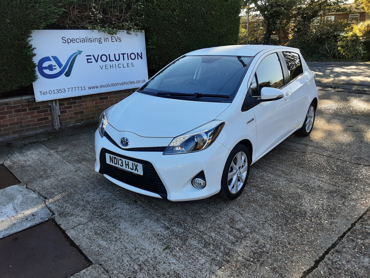 Used Toyota Yaris 2013 for sale - 76340401: Photo 12