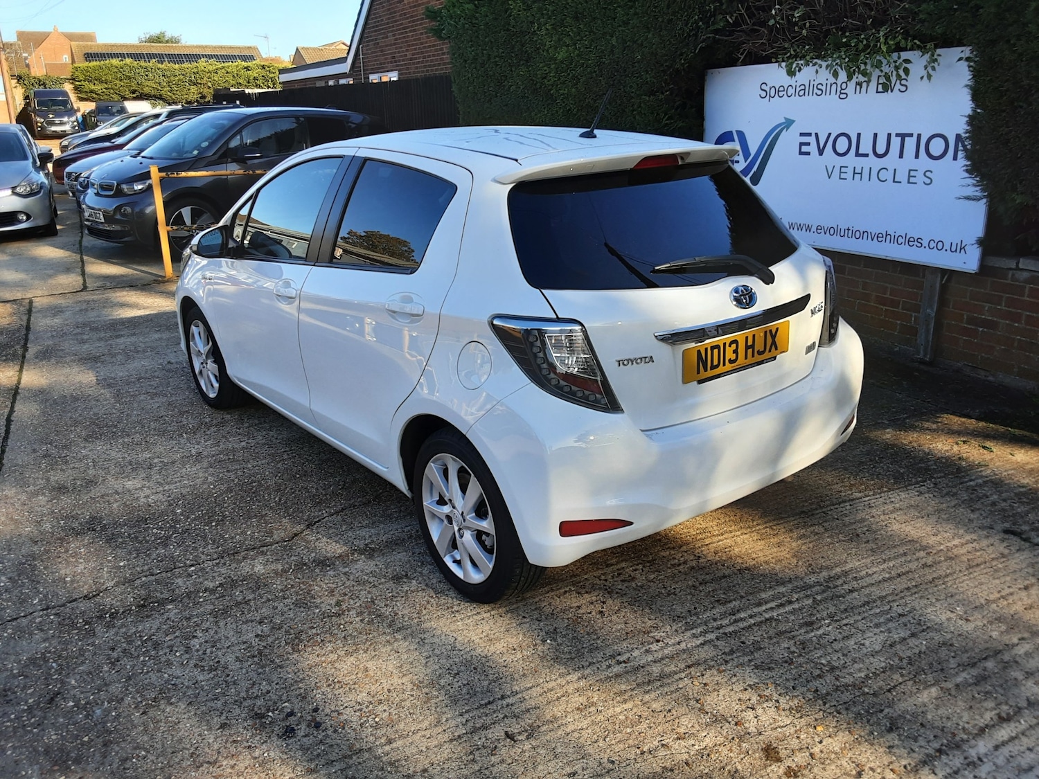 Used Toyota Yaris 2013 for sale - 76340401: Photo 15