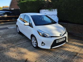 Used Toyota Yaris 2013 for sale - 76340401: Photo