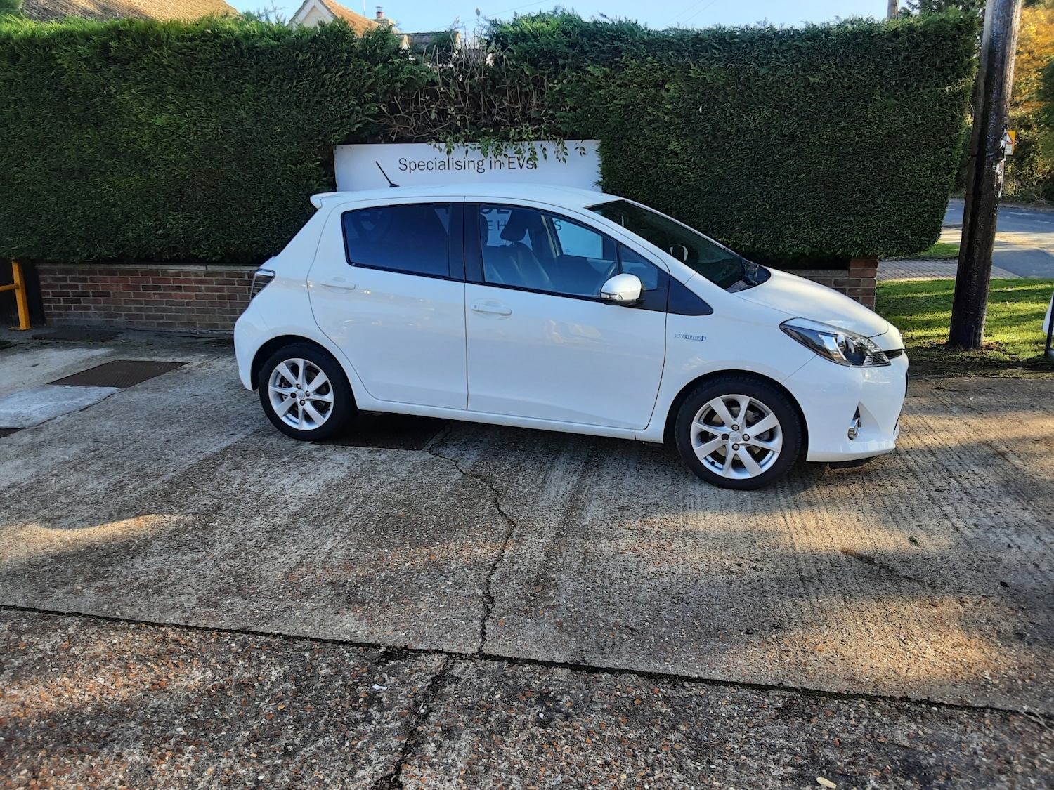 Used Toyota Yaris 2013 for sale - 76340401: Photo 5