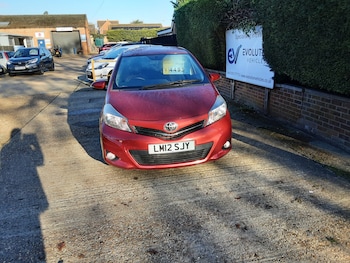 Used Toyota Yaris 2012 for sale - 76541394: Photo