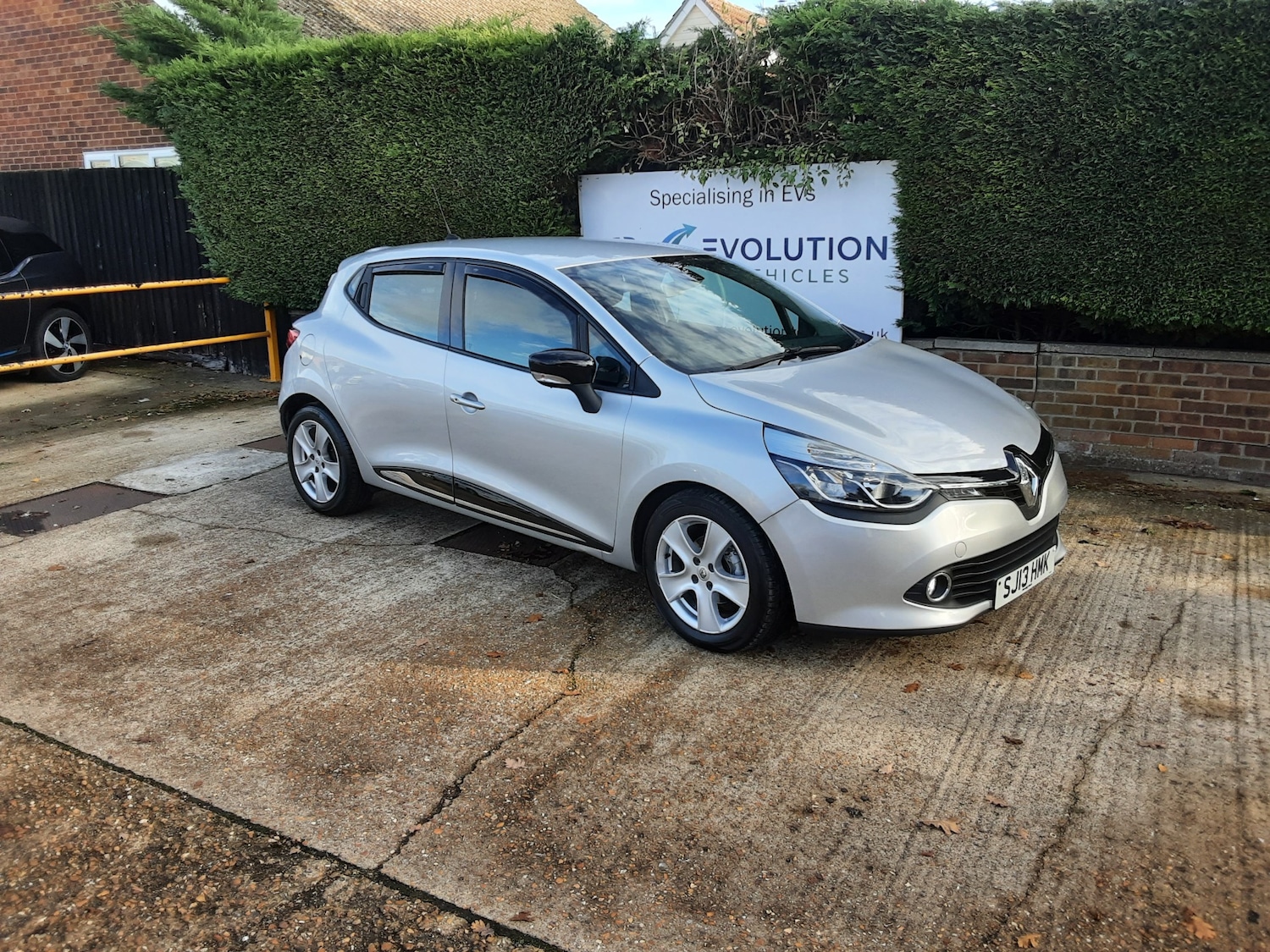 Used Renault Clio 2013 for sale - 76329861: Photo 1