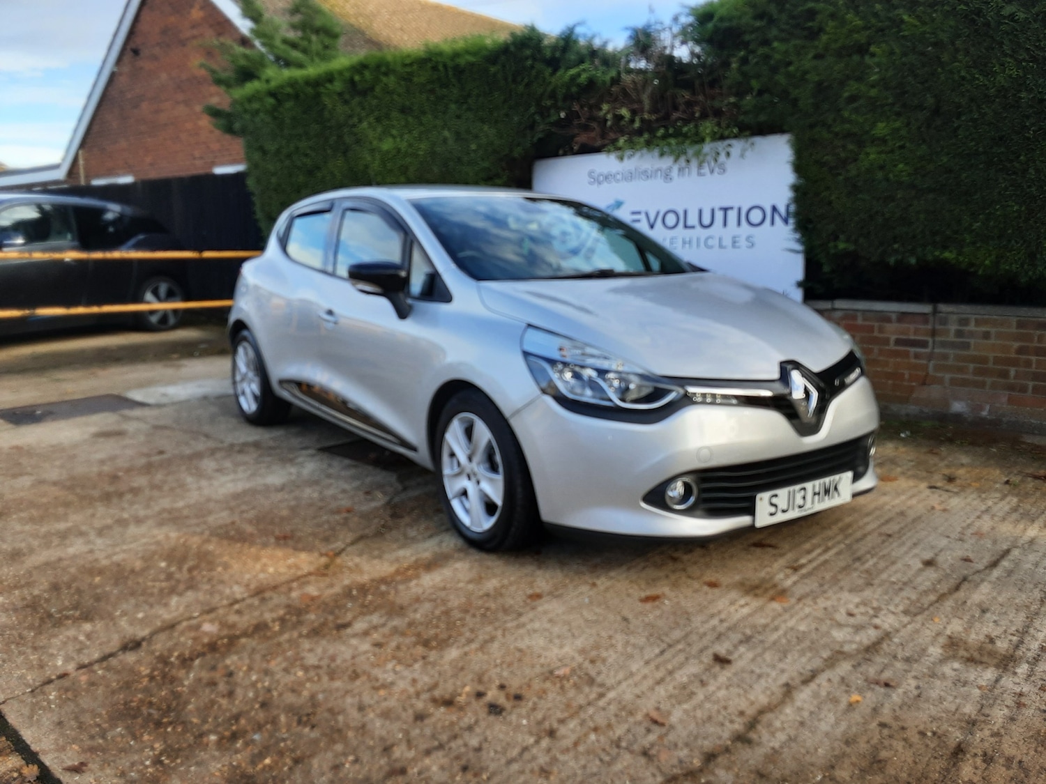 Used Renault Clio 2013 for sale - 76329861: Photo 4
