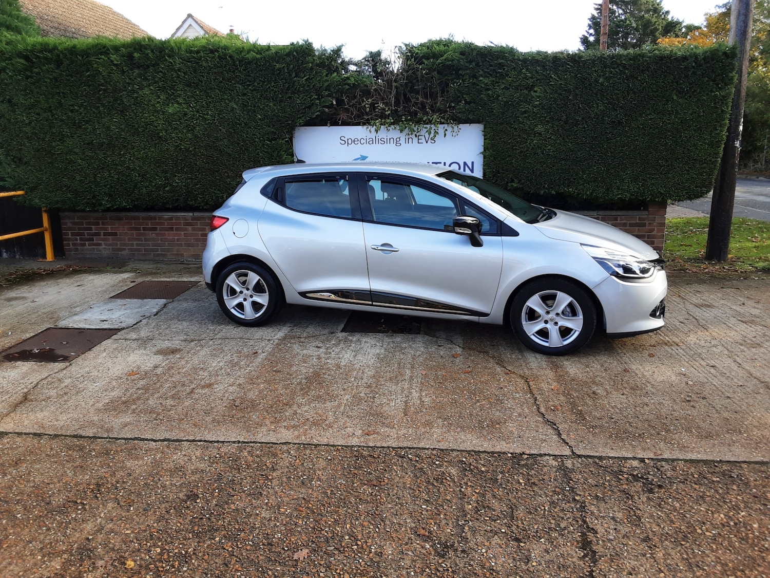 Used Renault Clio 2013 for sale - 76329861: Photo 5