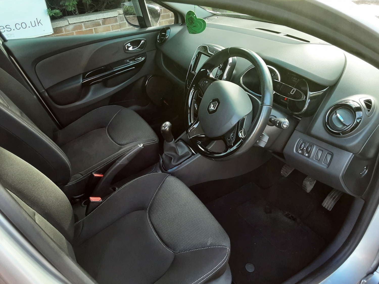 Used Renault Clio 2013 for sale - 76329861: Photo 8