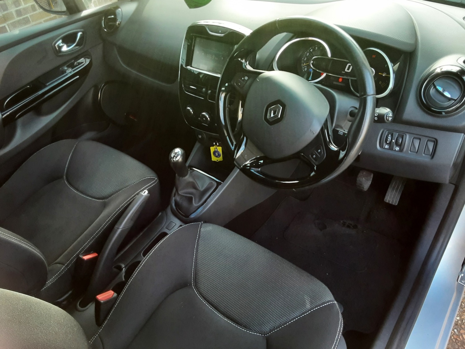 Used Renault Clio 2013 for sale - 76329861: Photo 9