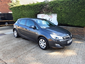 Vauxhall - Astra