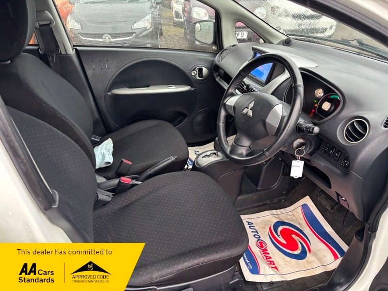 Used Mitsubishi Other 2011 for sale - 78064239: Photo 2