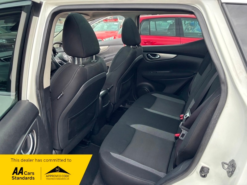 Used Nissan Qashqai 2017 for sale - 76334132: Photo 17