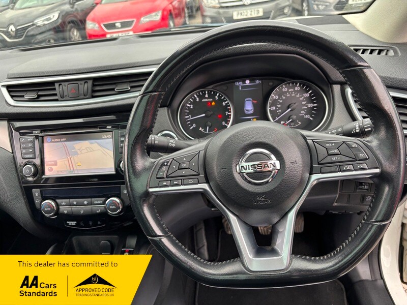 Used Nissan Qashqai 2017 for sale - 76334132: Photo 3