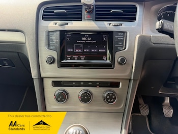 Used Volkswagen Golf 2014 for sale - 78501897: Photo