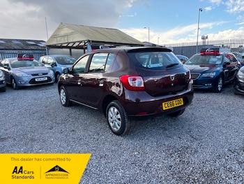 Used Dacia Sandero 2016 for sale - 75924443: Photo