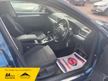 Used Skoda Superb 2015 for sale - 75149080: Photo
