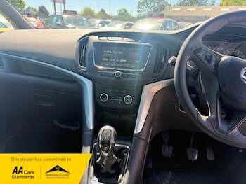 Used Vauxhall Zafira 2017 for sale - 78444124: Photo