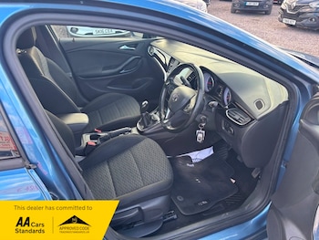 Used Vauxhall Astra 2016 for sale - 76173516: Photo 2