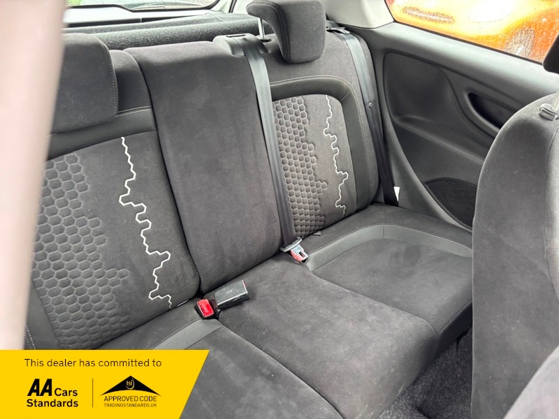 Used Fiat Punto 2015 for sale - 77622139: Photo 13