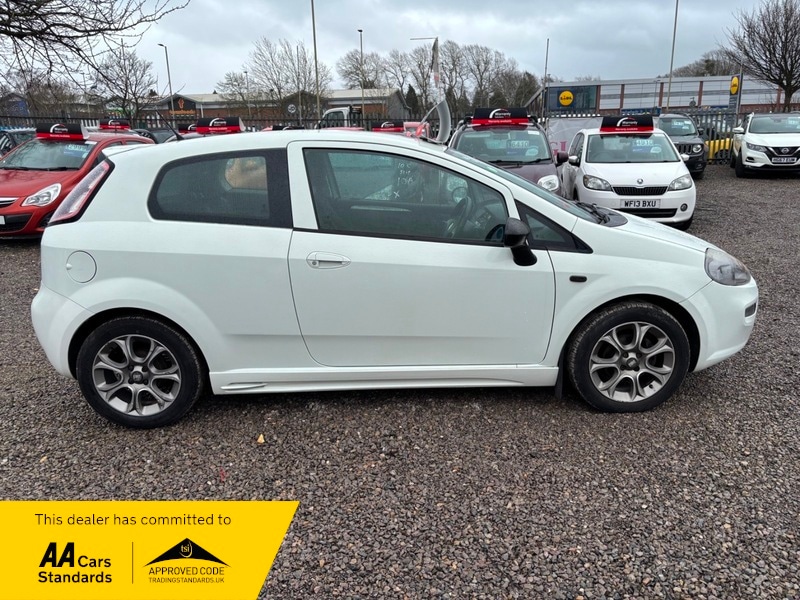 Used Fiat Punto 2015 for sale - 77622139: Photo 6