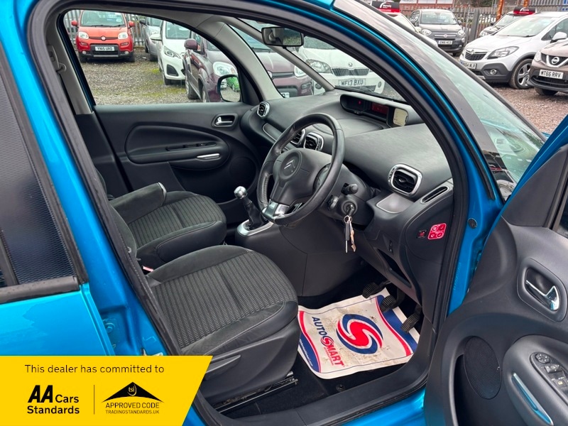 Used Citroen C3 Picasso 2010 for sale - 77342399: Photo 2