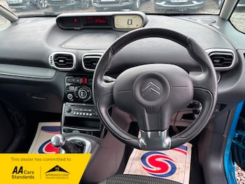 Used Citroen C3 2010 for sale - 77342399: Photo