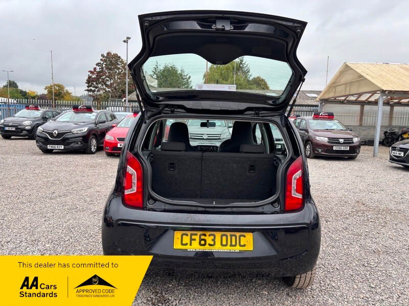 Used Volkswagen up! 2014 for sale - 76280575: Photo 15