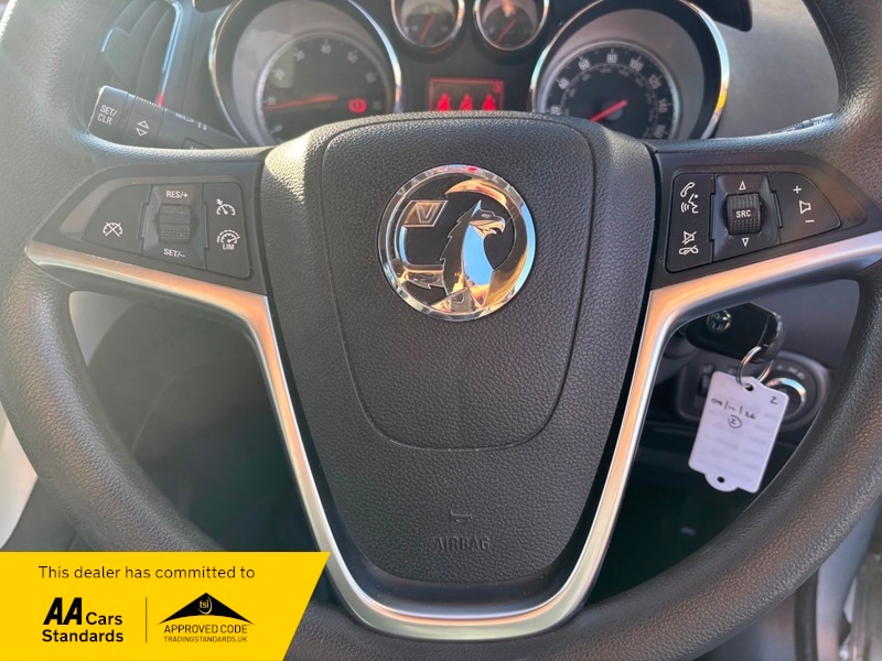 Used Vauxhall Zafira 2015 for sale - 76712219: Photo 11