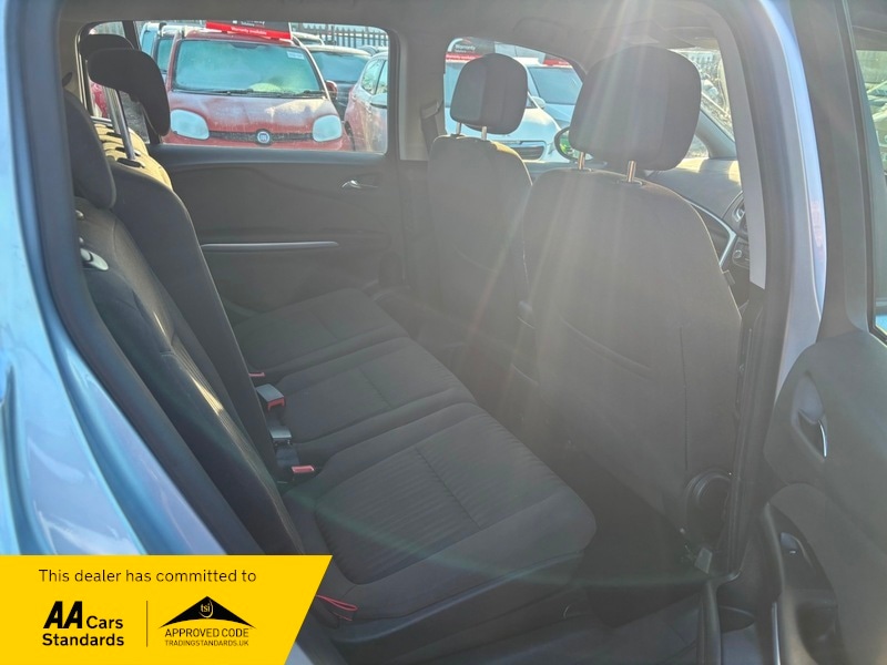 Used Vauxhall Zafira 2015 for sale - 76712219: Photo 17