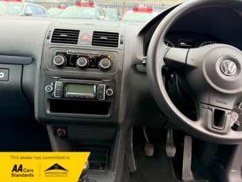 Used Volkswagen Touran 2011 for sale - 73137727: Photo