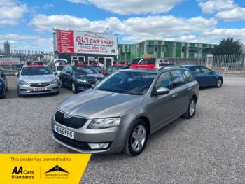 2015 - SE TSI DSG+AUTOMATIC+2 KEYS+CARPLAY+FULL HISTORY+LOW INSURANCE +3M WARRANTY 5-Door