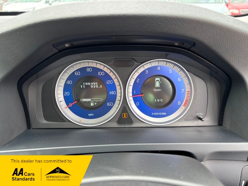 Used Volvo V60 2011 for sale - 76962928: Photo 12