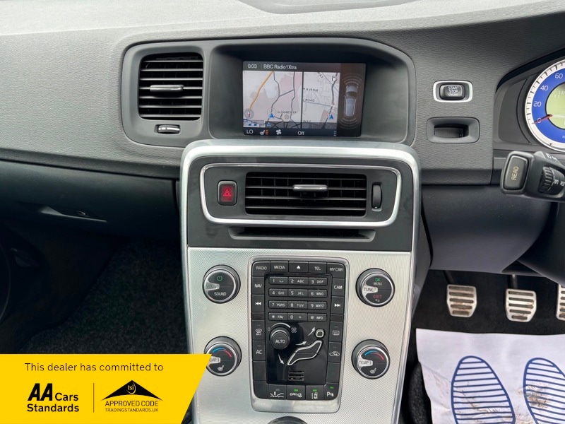 Used Volvo V60 2011 for sale - 76962928: Photo 13