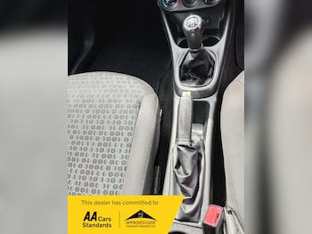 Used Vauxhall Corsa 2015 for sale - 79574885: Photo