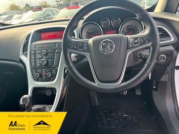Used Vauxhall Astra GTC 2015 for sale - 76357120: Photo