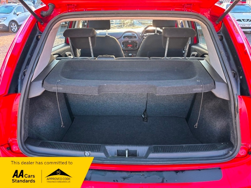 Used Fiat Punto 2017 for sale - 77213229: Photo 15