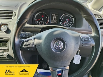 Used Volkswagen Touran 2012 for sale - 79409956: Photo