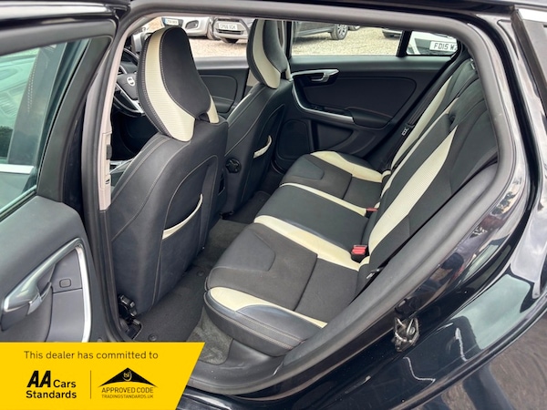 Used Volvo V60 2011 for sale - 74756943: Photo 18