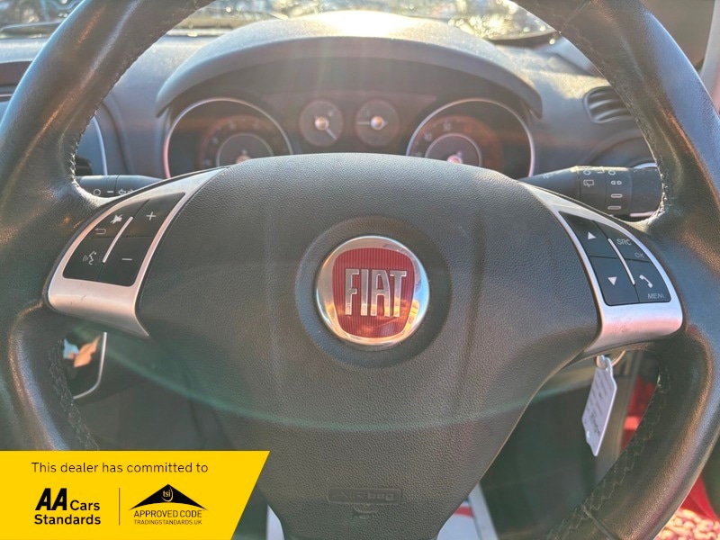 Used Fiat Punto 2017 for sale - 76798964: Photo 11