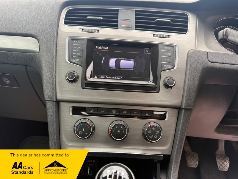 Used Volkswagen Golf 2015 for sale - 78097642: Photo 2