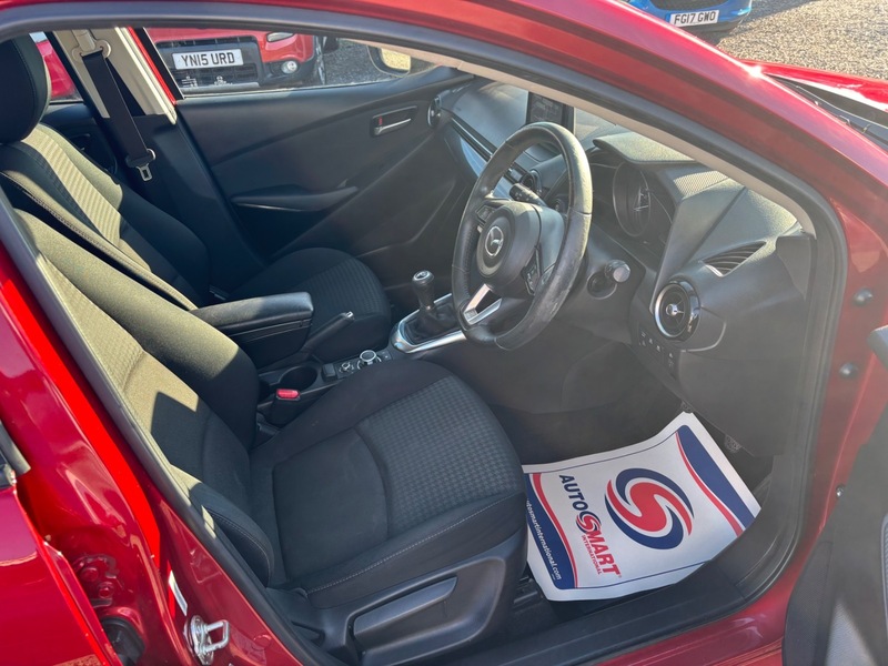 Used Mazda Mazda2 2017 for sale - 76655594: Photo 2