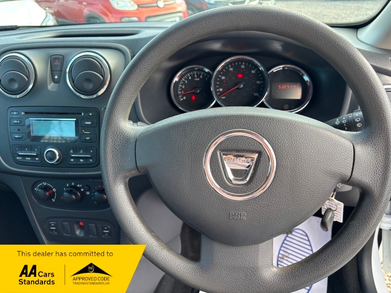 Used Dacia Sandero 2016 for sale - 76057179: Photo 3
