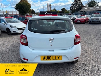 Used Dacia Sandero 2016 for sale - 76057179: Photo