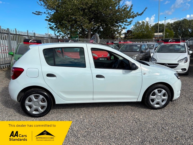 Used Dacia Sandero 2016 for sale - 76057179: Photo 8