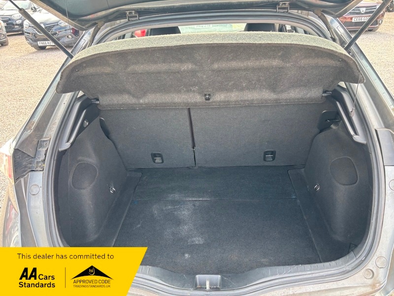 Used Honda Civic 2011 for sale - 76570750: Photo 15