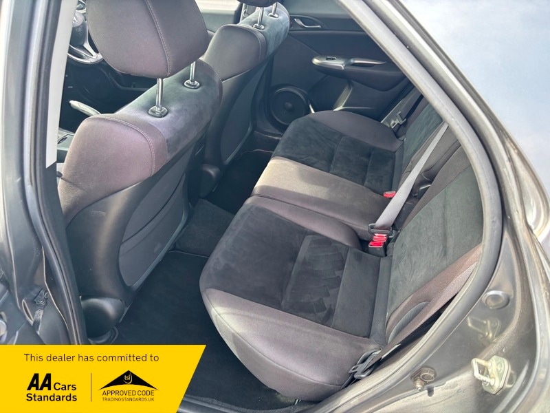 Used Honda Civic 2011 for sale - 76570750: Photo 16