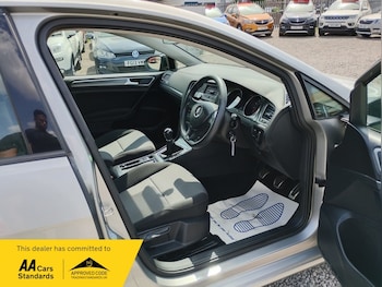 Used Volkswagen Golf 2014 for sale - 79301414: Photo